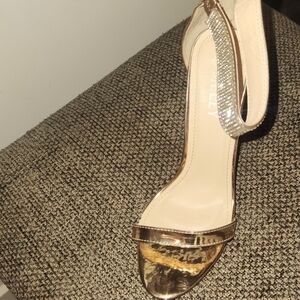 Rose gold ,jeweled heel
